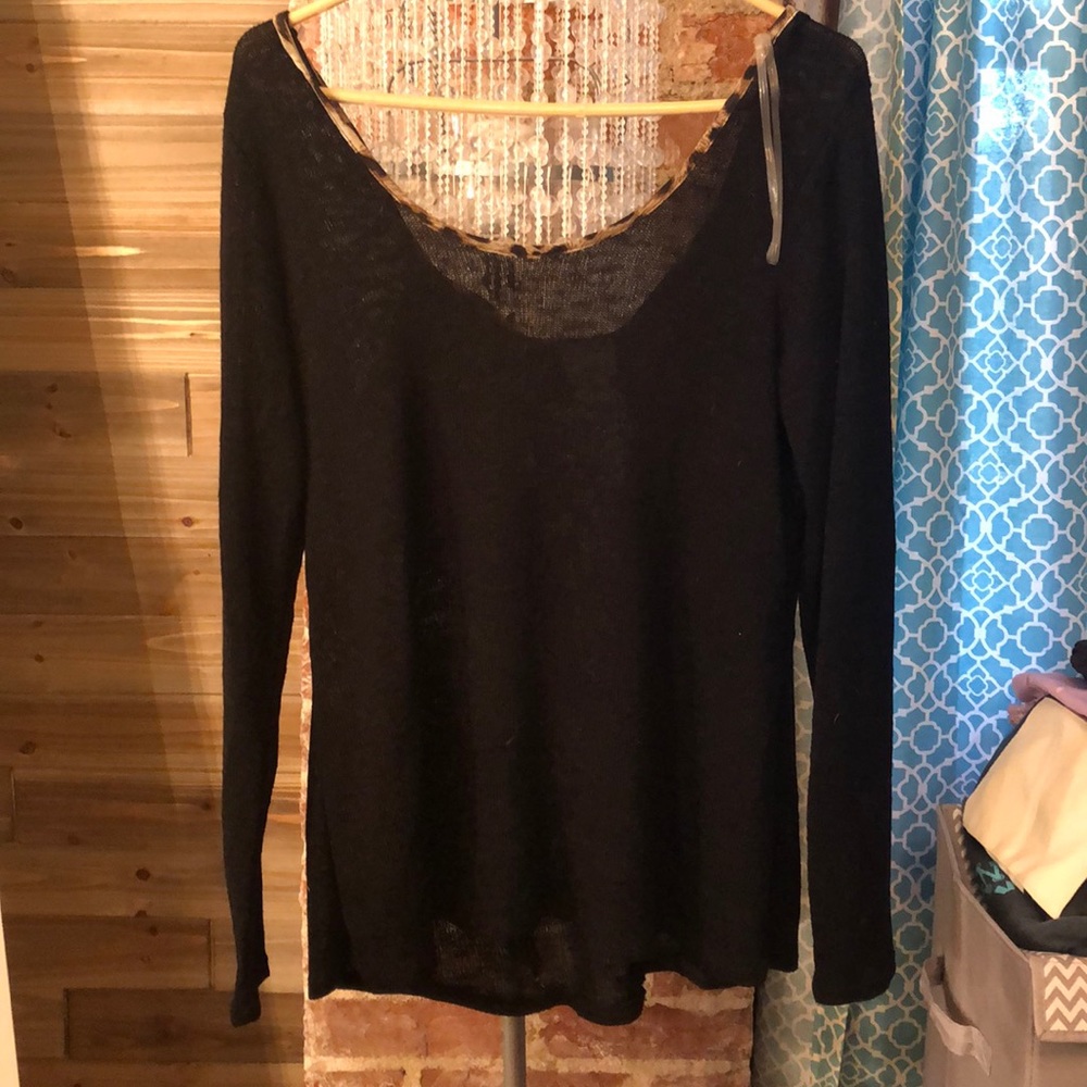 Leopard bow shirt from Buckle